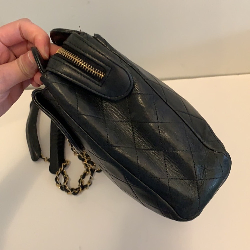 SOLD Chanel vintage shopping tote flap bag - Picture 6 of 12